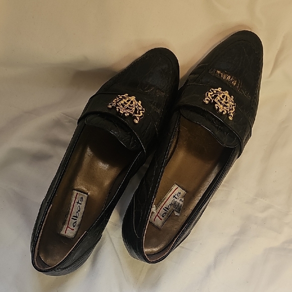 Talbots Black Loafers with Gold Accent - Picture 1 of 8
